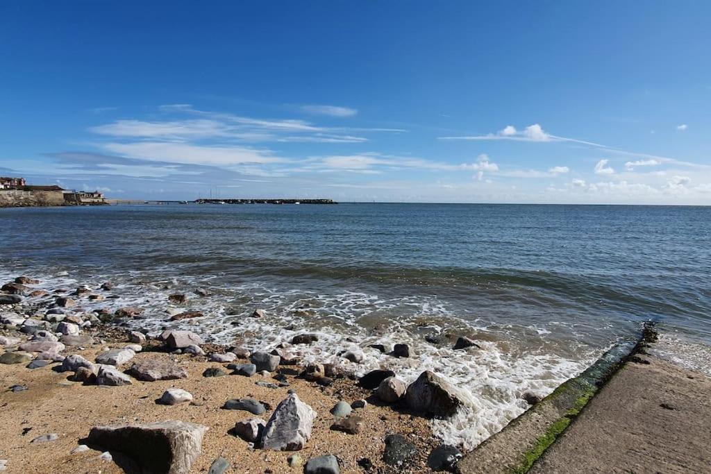 Welcome To The Beach House! Rhos-on-Sea Exterior photo