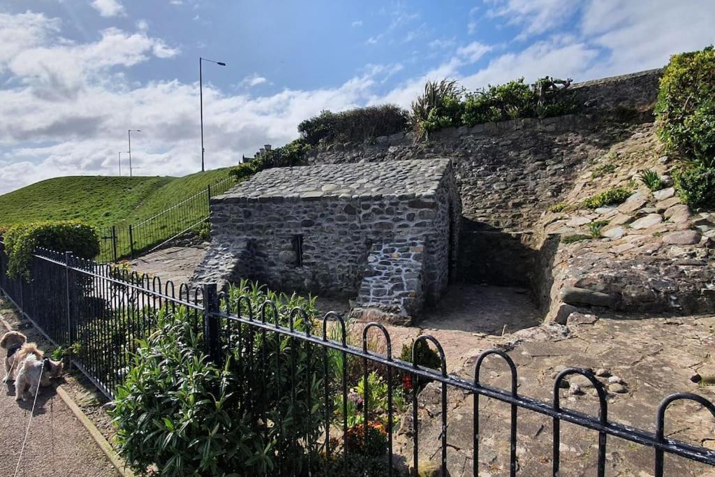 Welcome To The Beach House! Rhos-on-Sea Exterior photo